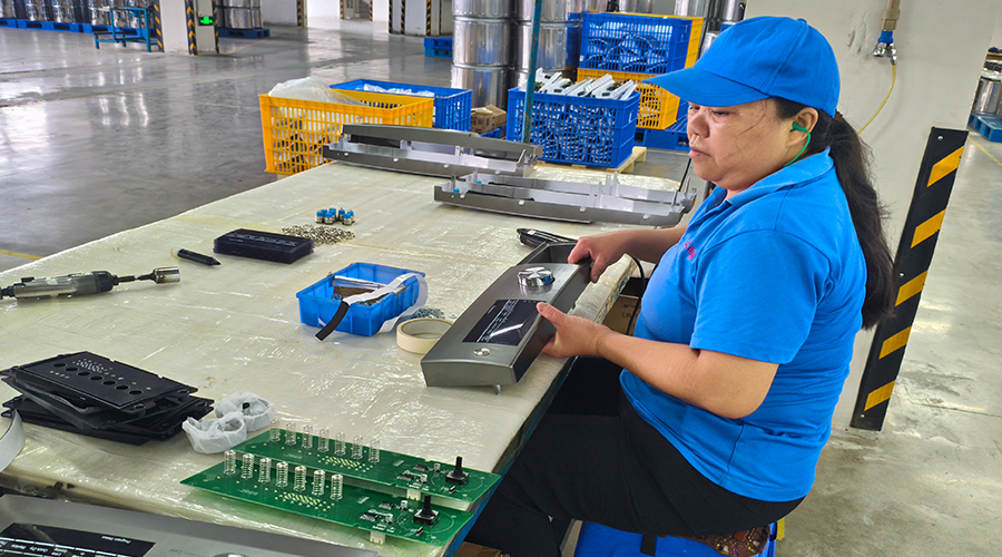 品質(zhì)源于嚴苛測試，金環(huán)電器的實驗室保障