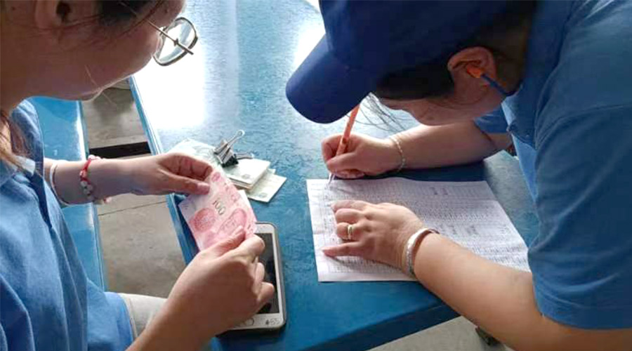 情系職工！金環(huán)電器為員工發(fā)放中秋暖心福利