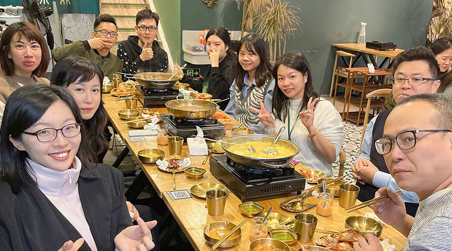 寒冬暖心！金環(huán)電器銷售部組織火鍋團(tuán)建沖刺2022